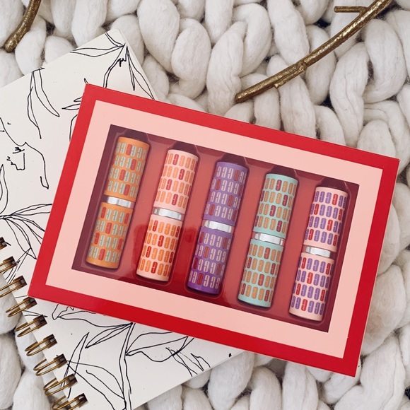 clinique kisses gift set